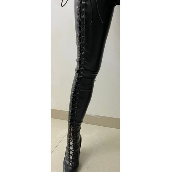 Lace up crotch high boots - Picture 6 of 11